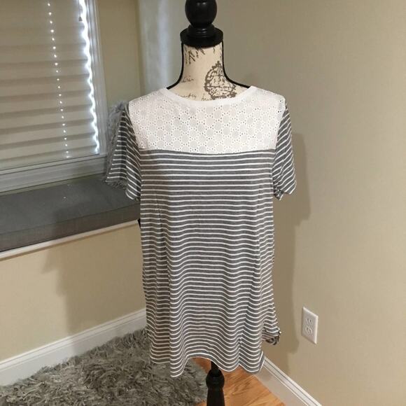 Lane Bryant Mixed Fabric Notch lace top - Picture 2 of 7